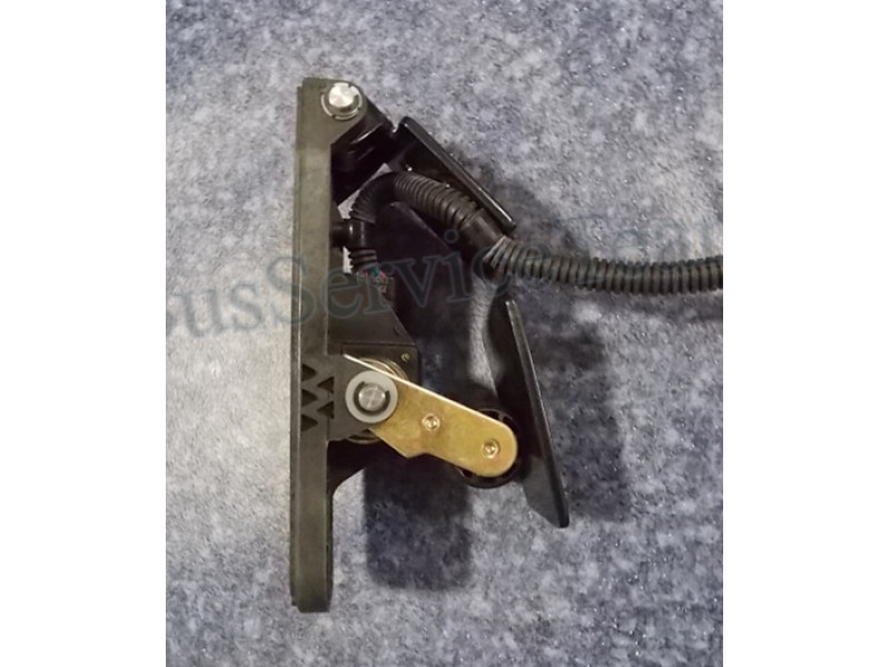 1108-00955 Педальный узел акселератора в сборе (2 датчика, под блок CM2150)