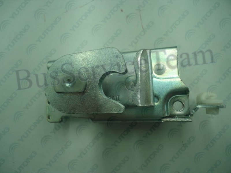 5940-14235 Защелка наружная крышки отсека правая оригинал (1 тяга)