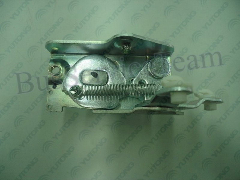 5940-14236 Защелка наружная крышки отсека левая (2 тяги)